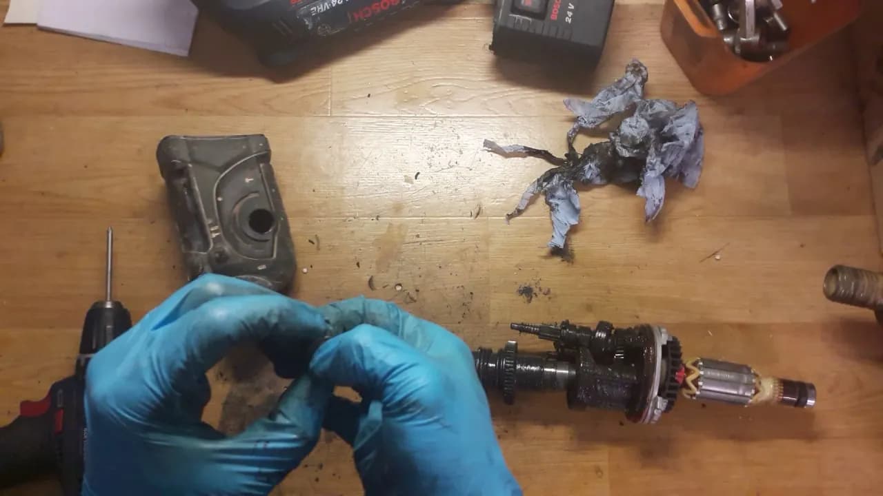 Jak naprawić Makita HR2470 - skuteczne rozwiązania na problemy