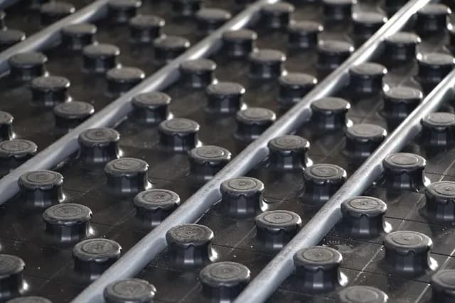 Jaka fuga do płytek 60x60 na ogrzewanie podłogowe, aby uniknąć problemów?