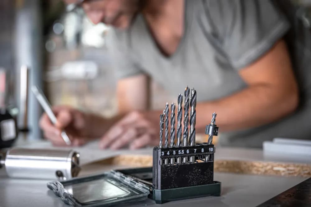 Jakie wiertło do gwintownika M6 wybrać, aby uniknąć problemów?